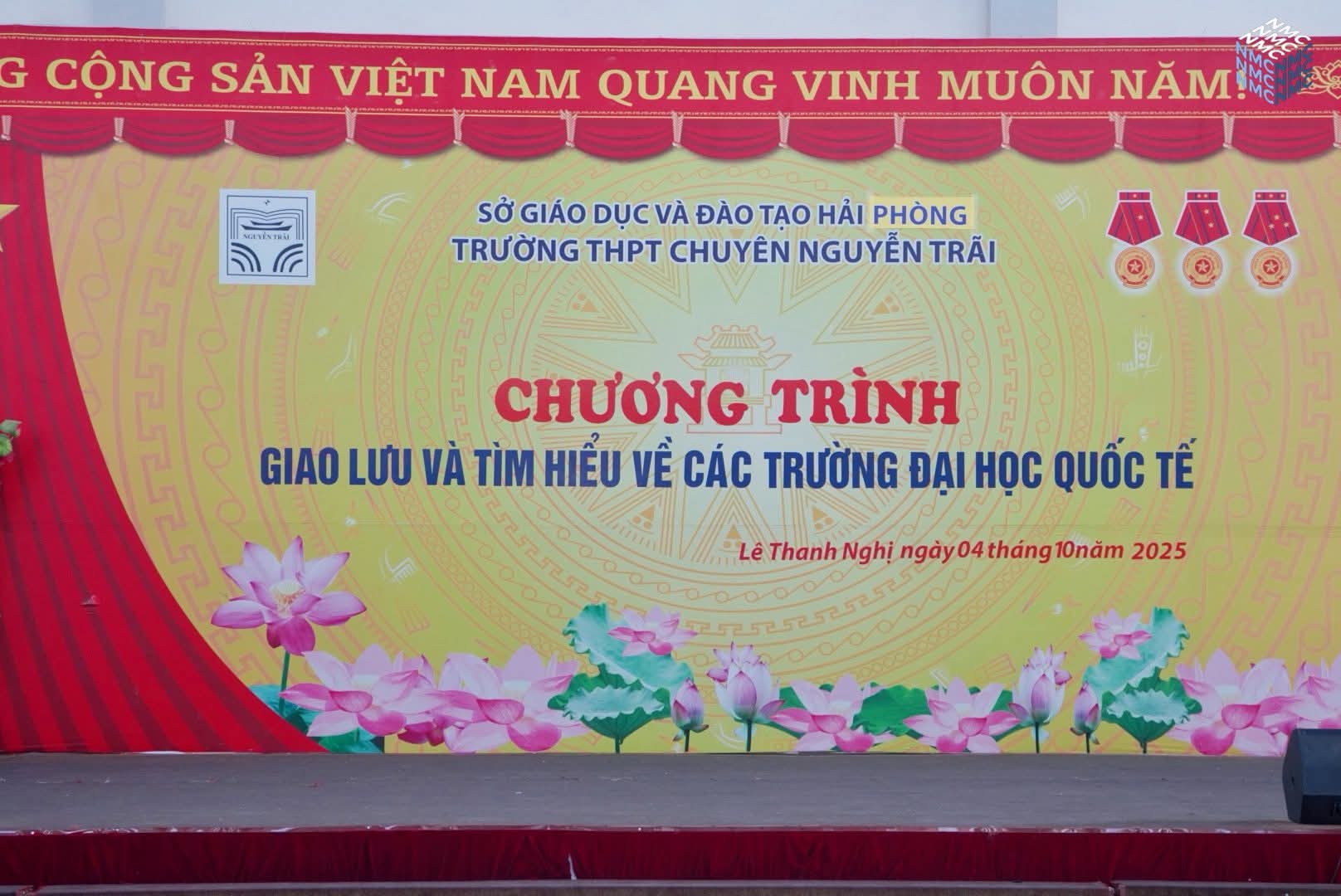 Chương trình giao lưu và tìm hiểu về các trường đại học quốc tế dành cho học sinh khối 12